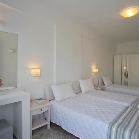 Alexandra Hotel 2*